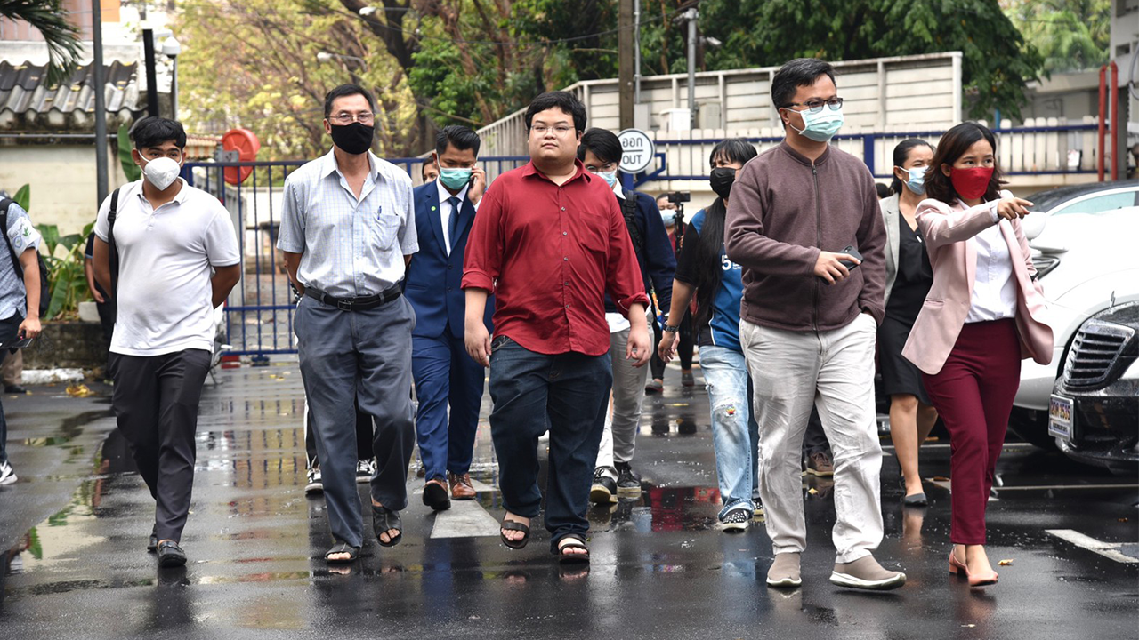 พริษฐ์ ชิวารักษ์