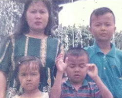 อานนท์ นำภา